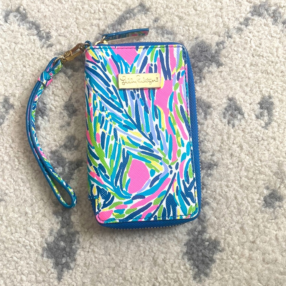Lilly Pulitzer wristlet